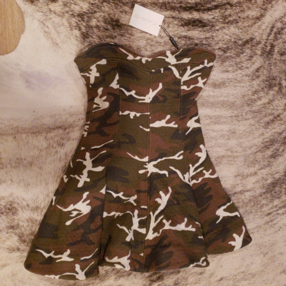 Brand NEW "ALEXIS" CELESTA SHORT DRESS